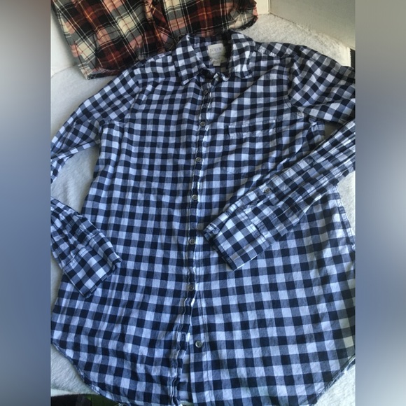 Wet Seal & J.Crew Plaid and Checkered Button Up Blouse Top Lot of 2 Size Small - Picture 4 of 11